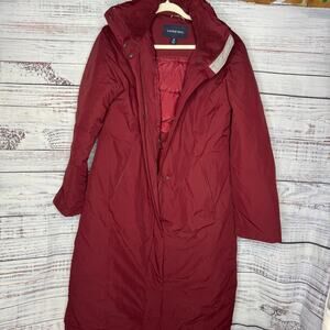Lands’ End Women’s Long Down Coat – Burgundy Red – Size Medium (M 10–12)